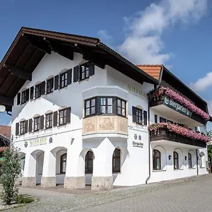 Alter Hof 3* Vaterstetten